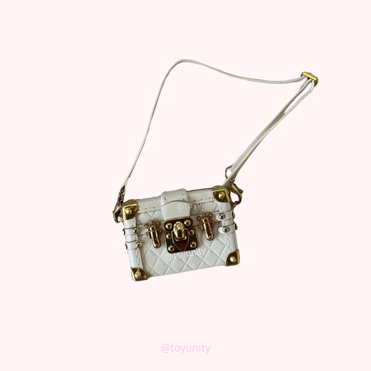 Mini White Quilted Trunk Bag for Collectible Dolls – Vintage Luxury Style ToyUnity