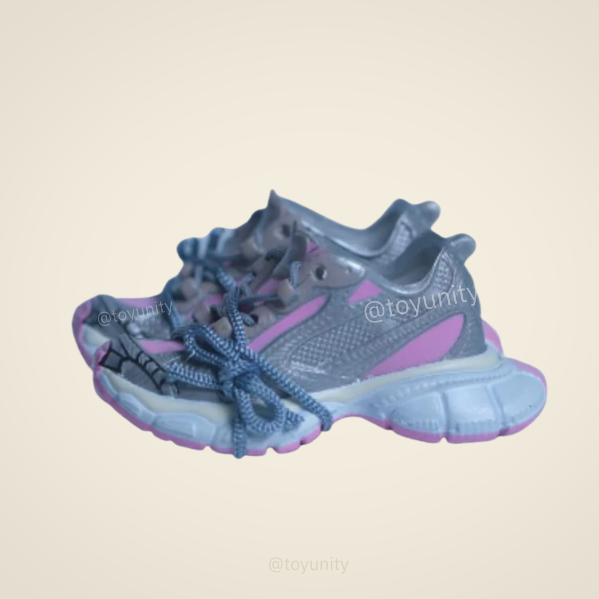 Mini Chunky 3XL Sneakers for Collectible Figures – 6 Color Options ToyUnity