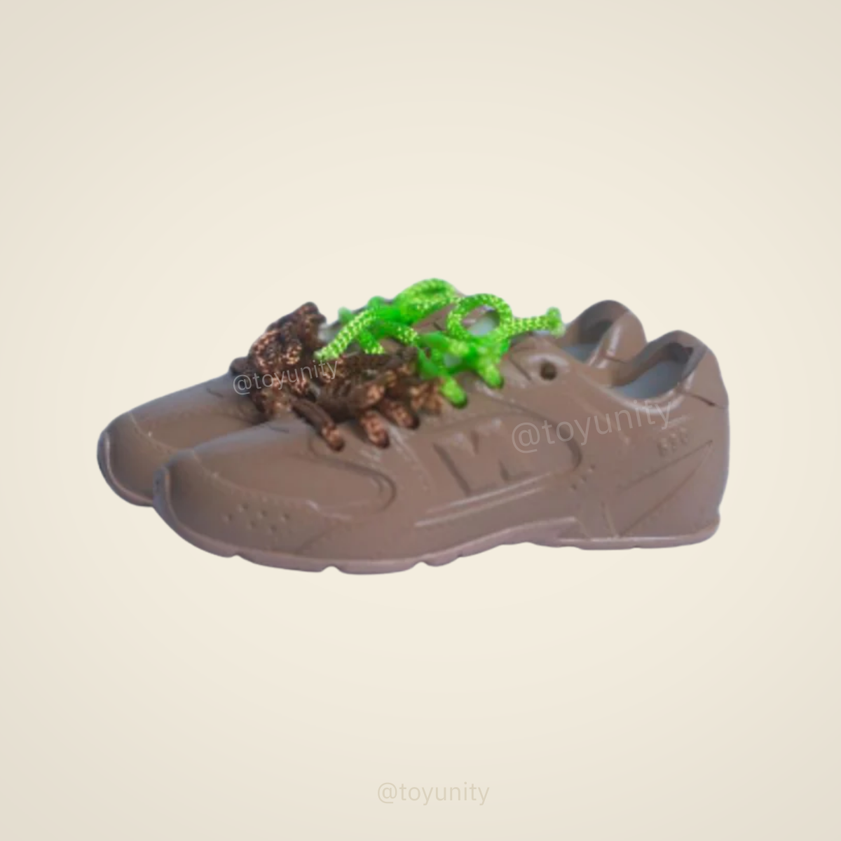 Mini Glossy Low-Top Sneakers for Collectible Figures – 7 Color Options ToyUnity