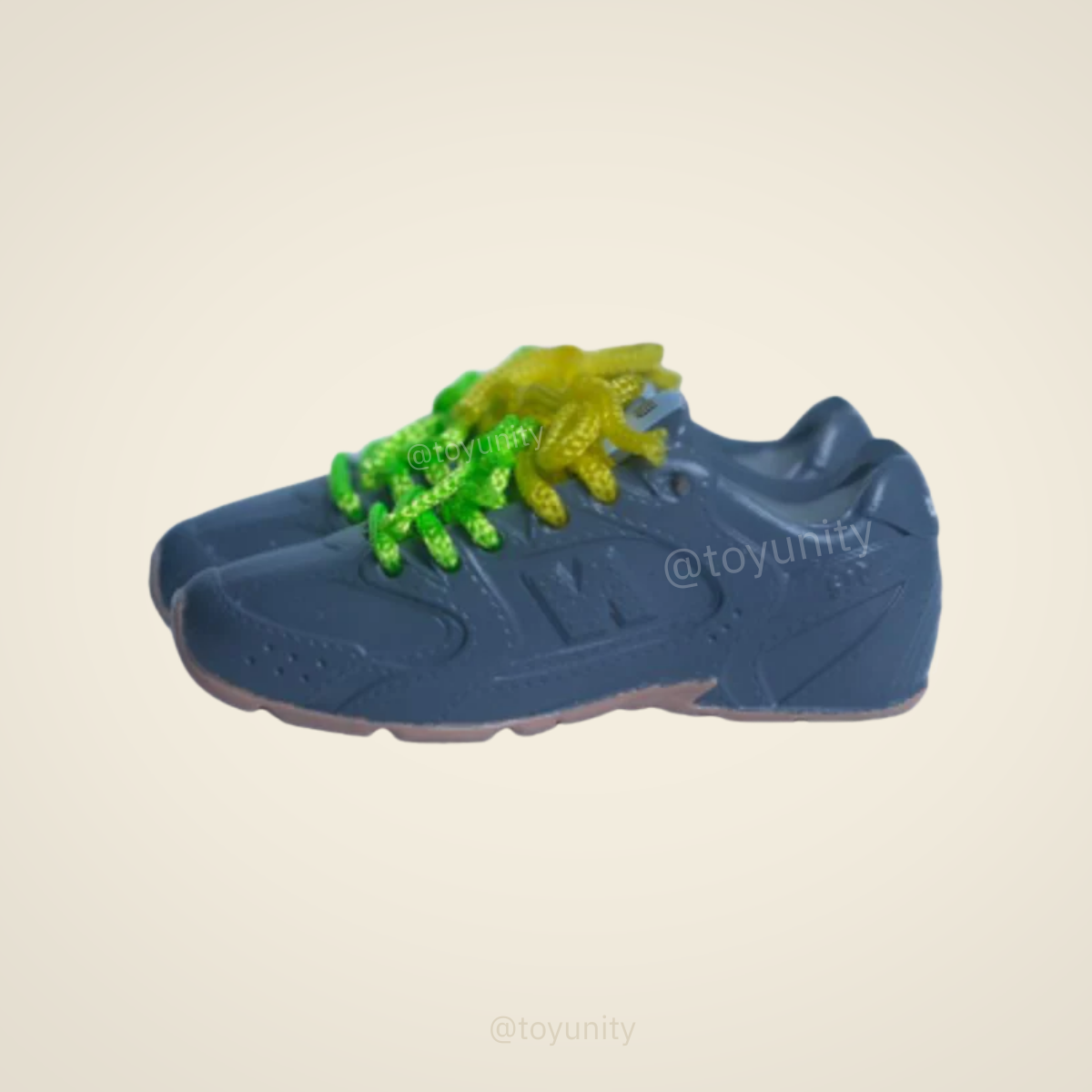 Mini Glossy Low-Top Sneakers for Collectible Figures – 7 Color Options ToyUnity