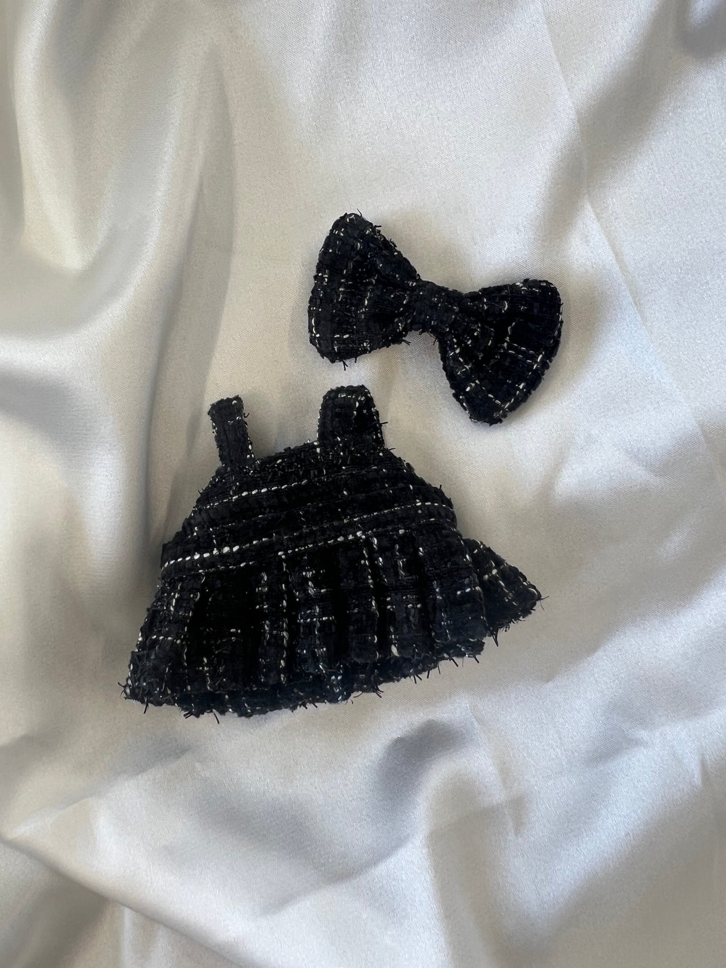 Labubu Chanel Accessories
Labubu Chanel Clothes
Labubu Chanel Fashion
Labubu designer fashion
Labubu Chanel Outfit