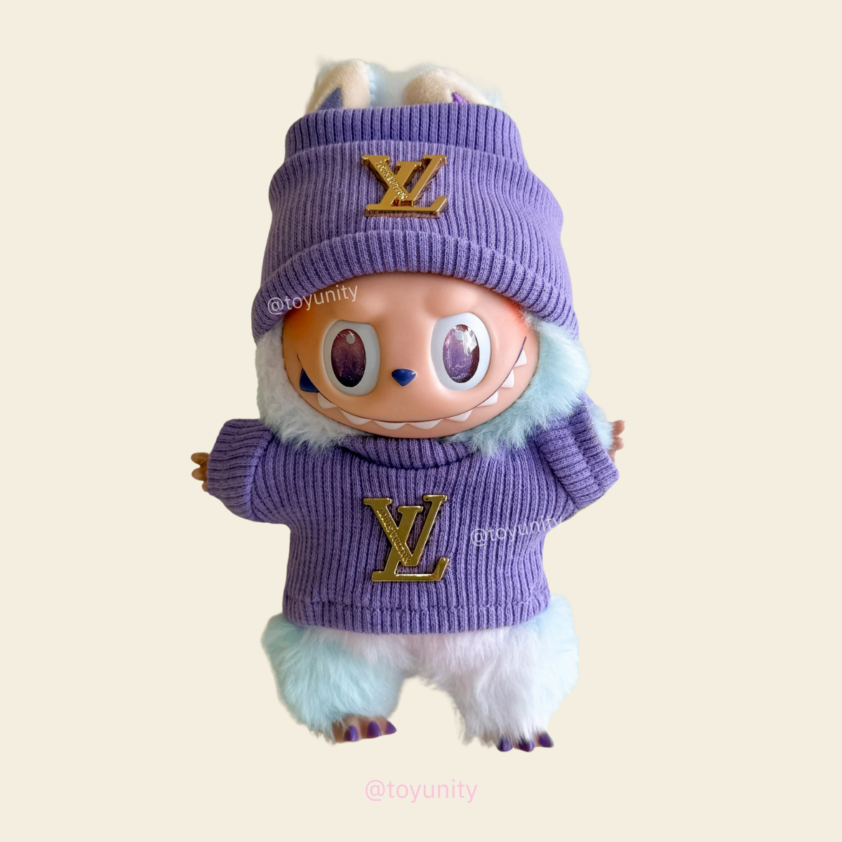 2-Piece Knit Winter Set for Collectible Dolls – Beanie & Sweater Outfit with Gold Logo (Multiple Colors) ToyUnity