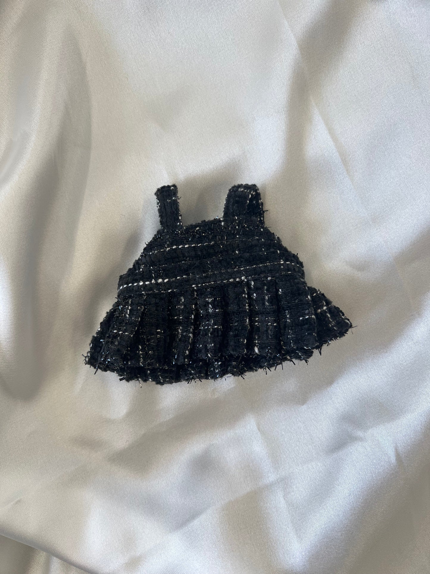 Labubu Chanel Accessories
Labubu Chanel Clothes
Labubu Chanel Fashion
Labubu designer fashion
Labubu Chanel Outfit