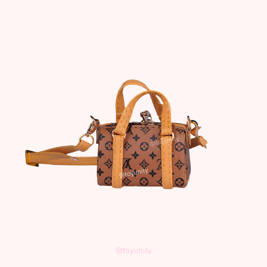 Mini Elegant Satchel Bag – Chic Design for Collectible Dolls ToyUnity