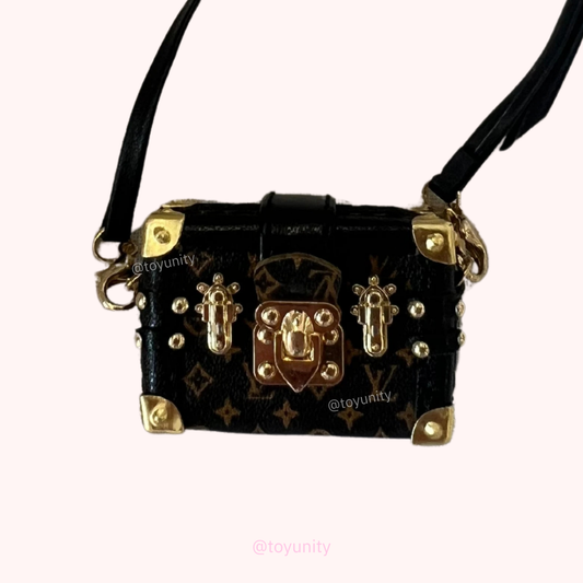 Mini Black Trunk Bag for Collectible Dolls – Vintage Luxury Style ToyUnity