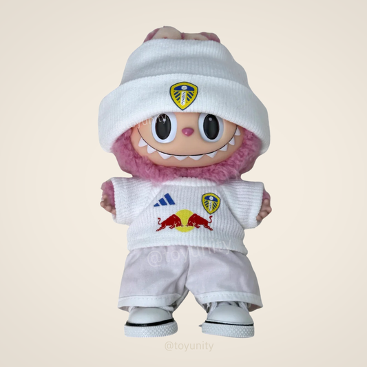 Mini Leeds United Away Fit – Hat & Tee for Labubu ToyUnity