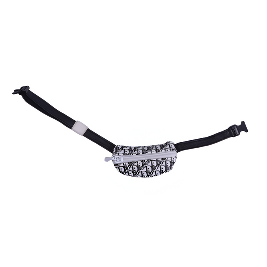 Mini Black & White Monogram Belt Bag for Collectible Dolls – Versatile Crossbody Style ToyUnity